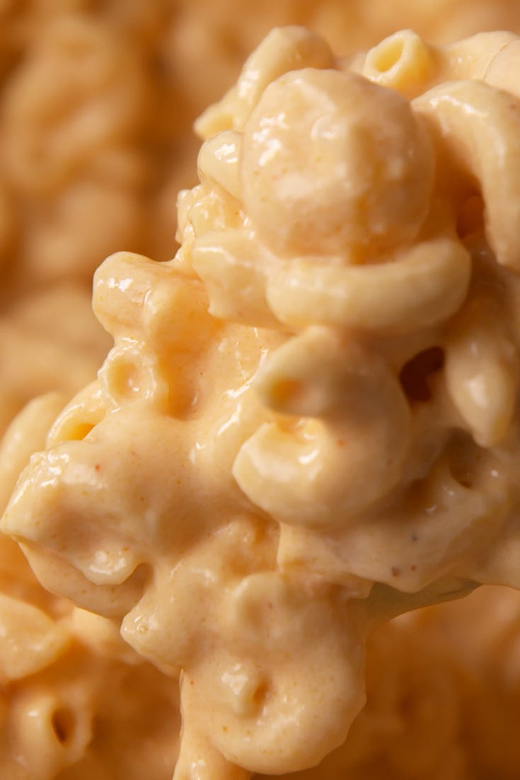 Dish, Food, Macaroni and cheese, Cuisine, Popcorn, Comfort food, Caramel corn, American food, Ingredient, Kettle corn, 