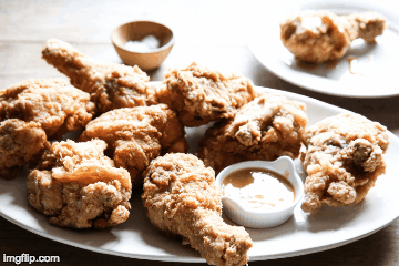 Finger food, Food, Cuisine, Ingredient, Dish, White, Baked goods, Fried food, Serveware, Recipe, 