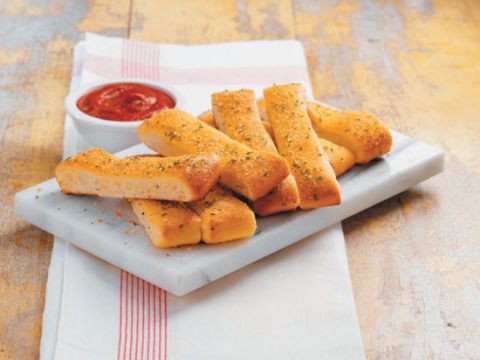 Domino S Is Now Offering Garlic Bread Stuffed With Meat Sauce