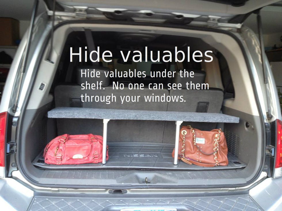 Trunk, Automotive tail & brake light, Car, Automotive exterior, Bumper, Vehicle door, Sport utility vehicle, Family car, Car seat, Hatchback, 
