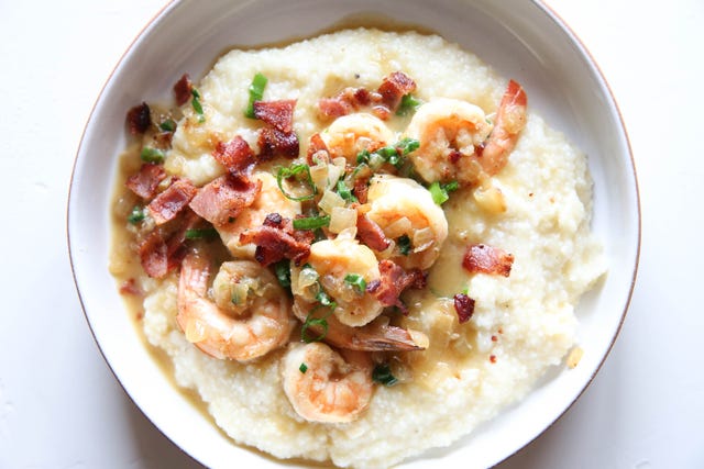 shrimp and grits horizontal