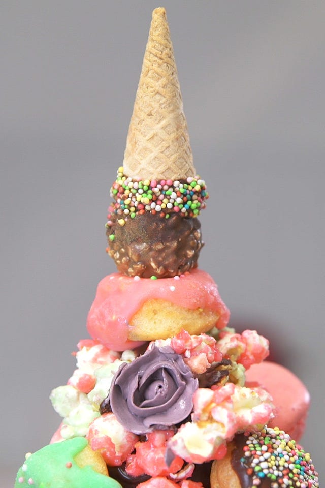insane-wedding-cake