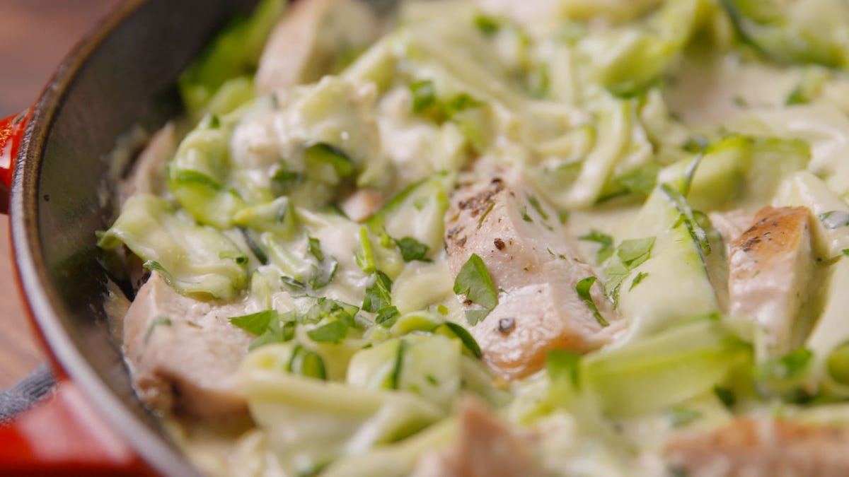preview for Pasta Lovers, This Chicken Zucchini Alfredo Will Save You So Many Calories!