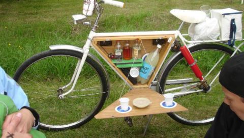 This Bike Has A Built In Bar And It s Blowing Our Minds