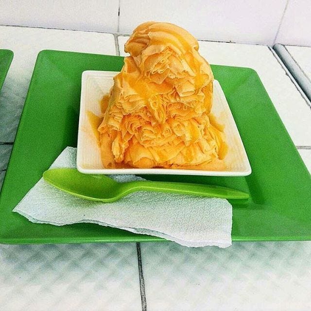 Cuisine, Ingredient, Dishware, Serveware, Home accessories, Plate, Staple food, Linens, Produce, Recipe, 