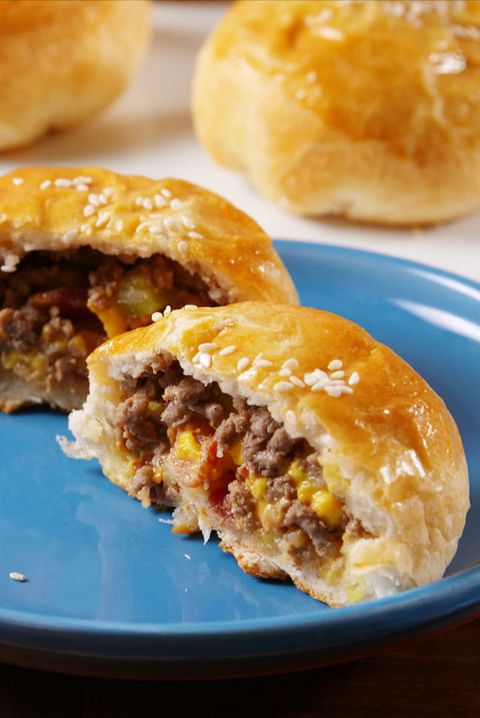 Best Bacon Cheeseburger Bombs - How to Make Bacon Cheeseburger Bombs
