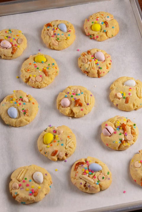 These desserts are way better than whatever the Easter Bunny put in your basket. From carrot cake cheesecake to almond joy cupcakes, we've got plenty of twists to try out, plus the classics you know and love. #easterdessertrecipe #easterdessert #dessert #easter #cake #cheesecake #almond #cupcakes #carrotcake #chocolate #almondjoy #cookies These desserts are way better than whatever the Easter Bunny put in your basket. From carrot cake cheesecake to almond joy cupcakes, we've got plenty of twists to try out, plus the classics you know and love. #easterdessertrecipe #easterdessert #dessert #easter #cake #cheesecake #almond #cupcakes #carrotcake #chocolate #almondjoy #cookies