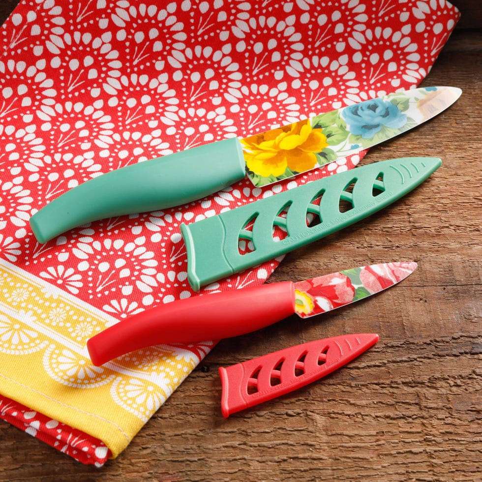 Red, Knife, Cutlery, Tableware, Kitchen knife, Plant, Tool, Utility knife, 