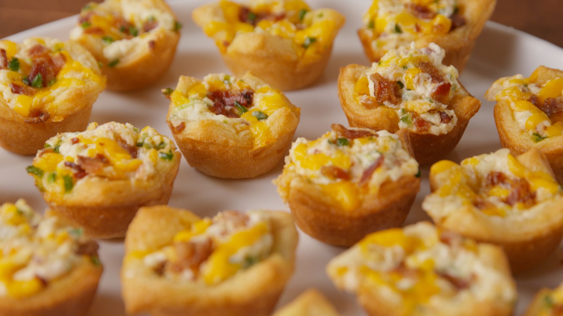 Jalapeño Popper Wonton Cups-image