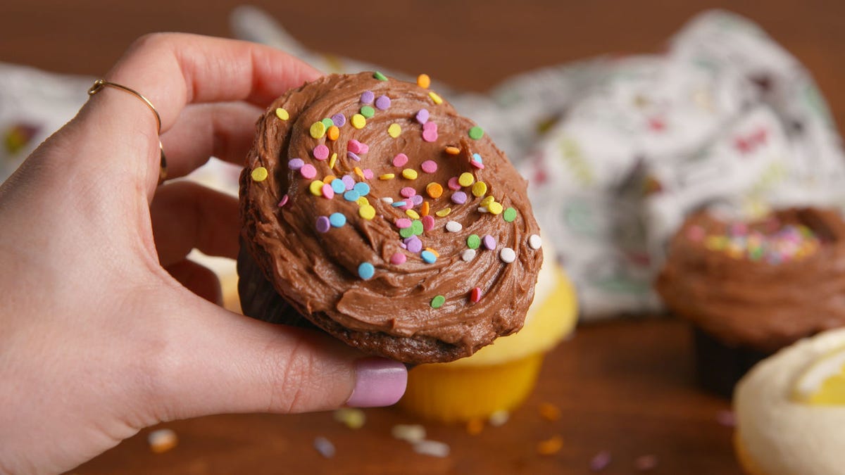 preview for Your Cupcakes Will Taste SO Much Better With This Perfect Buttercream Frosting!