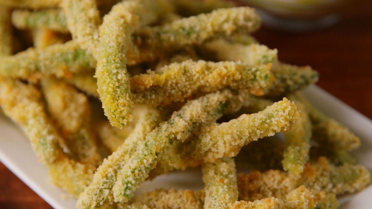 Video player poster image preview for These Crispy Green Bean Fries Will Make You Feel Like You're at TGI Fridays!