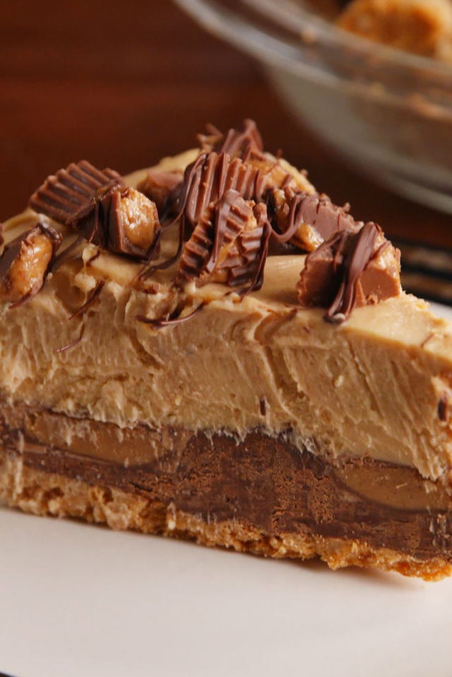 Reese's Stuffed Pie Vertical Slice