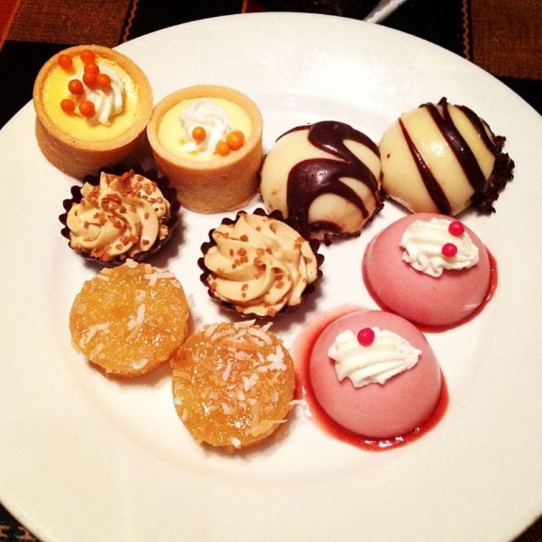 Dish, Food, Cuisine, Sweetness, Dessert, Ingredient, Baking, Petit four, Brunch, Baked goods, 
