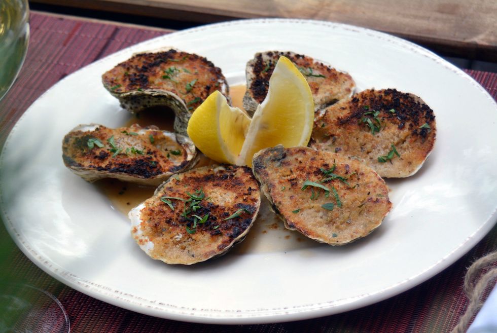 delish-giulietta-oysters