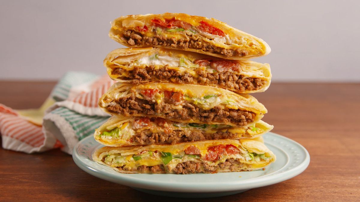 preview for How To Make A Taco Bell Crunchwrap Supreme At Home
