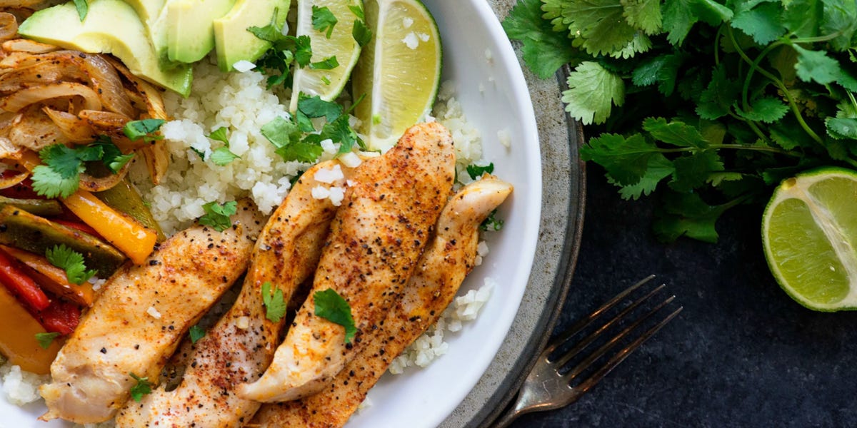 Chicken Fajita Cauliflower Rice Bowls