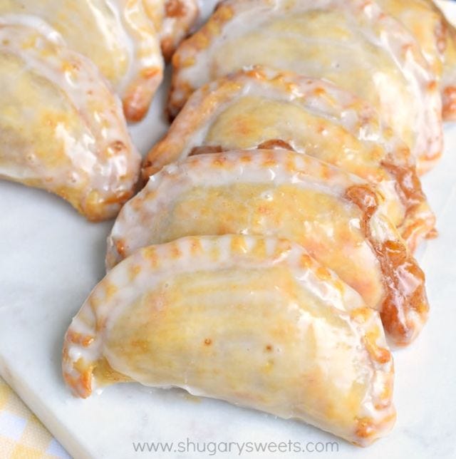 Dish, Food, Cuisine, Ingredient, Empanada, Baked goods, Produce, Dessert, Pastry, 
