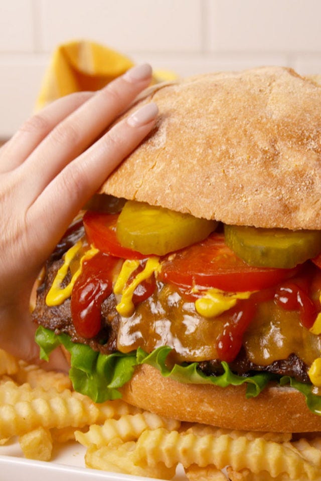 Giant Cheeseburger Vertical