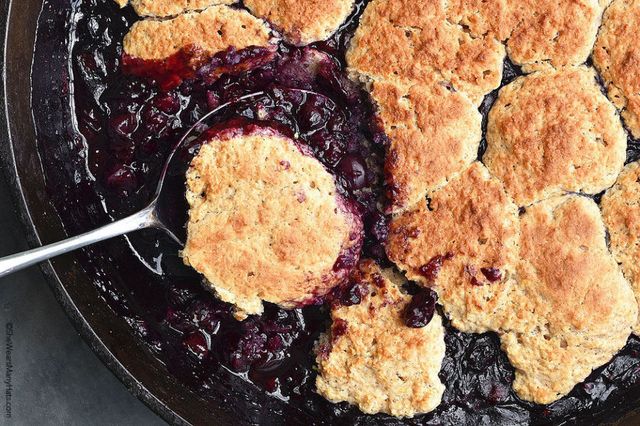 14 Easy Blueberry Cobbler Recipes - How to Make Homemade Blueberry ...