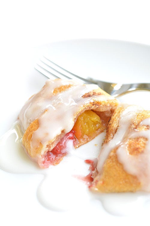 Dish, Food, Cuisine, Ingredient, Sweet Rolls, Dessert, Produce, Baked goods, Breakfast, Sour cream, 