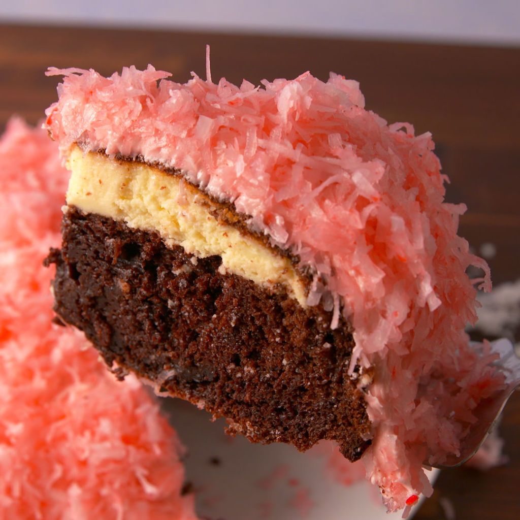 Coconut Marshmallow Cupcakes Recipe - Copycat Snoballs