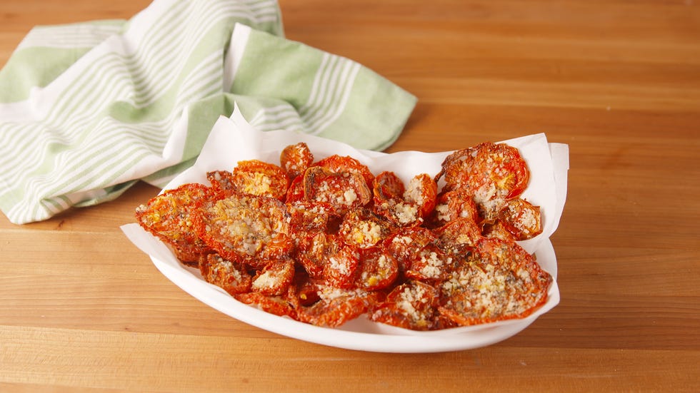 Parmesan Tomato Chip Horizontal 1
