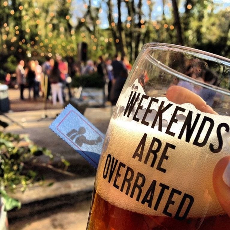 Beer, Drinkware, Barware, Alcohol, Beer glass, Drink, Alcoholic beverage, Glass, Tableware, Pint, 