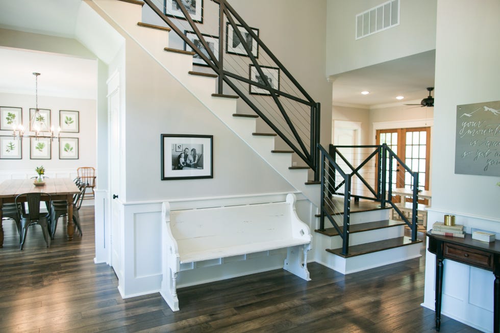Stairs, Wood flooring, Handrail, Property, Room, Interior design, Floor, Hardwood, Home, Laminate flooring, 