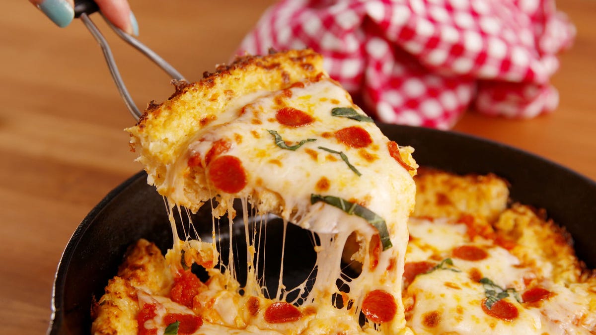 Video player poster image preview for Deep Dish Cauliflower Pizza