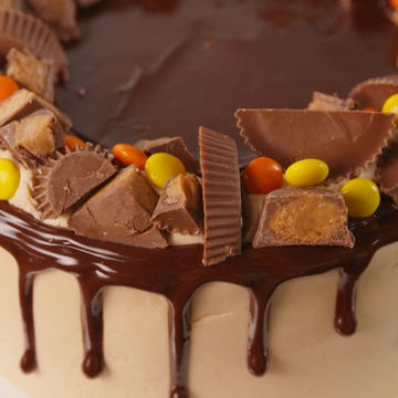reeses-explosion-cake