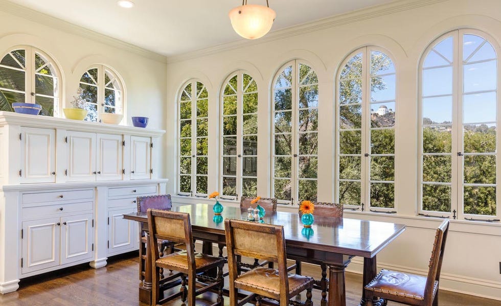 Room, Property, Furniture, Building, Dining room, Interior design, Real estate, Home, Estate, Architecture, 