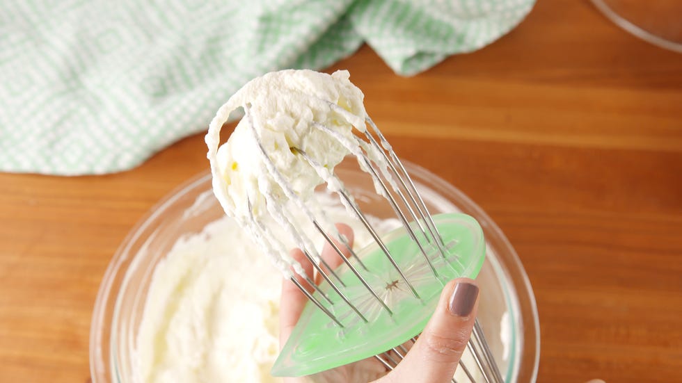 delish-whisk-wiper-3