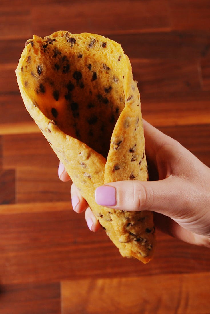 cookie-ice-cream-cones