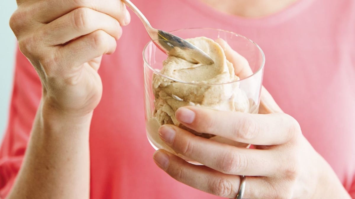 preview for Jessica Seinfeld's Peanut Butter-Banana Vice Cream