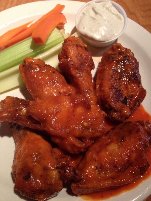 Best Wings Near Me Top Chicken Wing Restaurants In Every State   Gallery 1492619729 Wy 