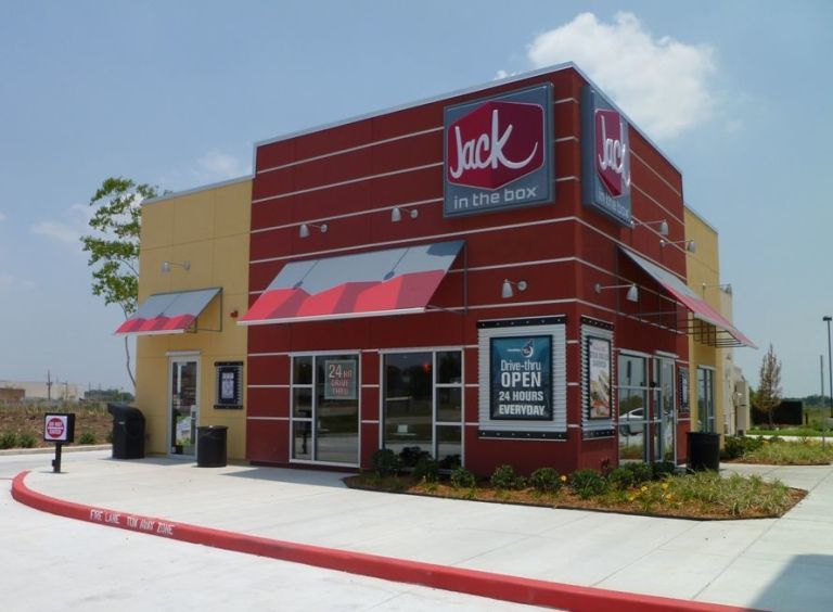 what time does jack in the box lunch start