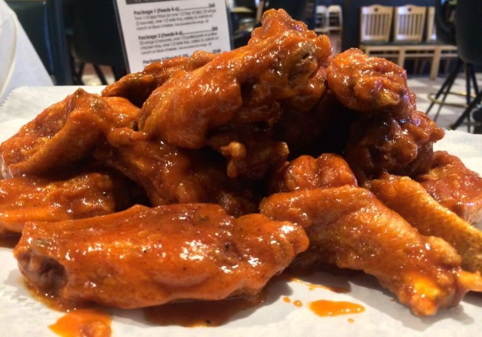 Best Wings Near Me Top Chicken Wing Restaurants In Every State   Gallery 1492635072 O 3 