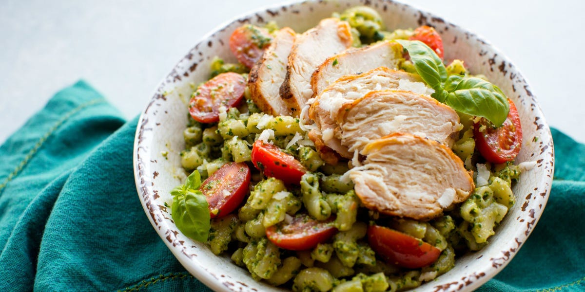 Kale Pesto Chicken Pasta