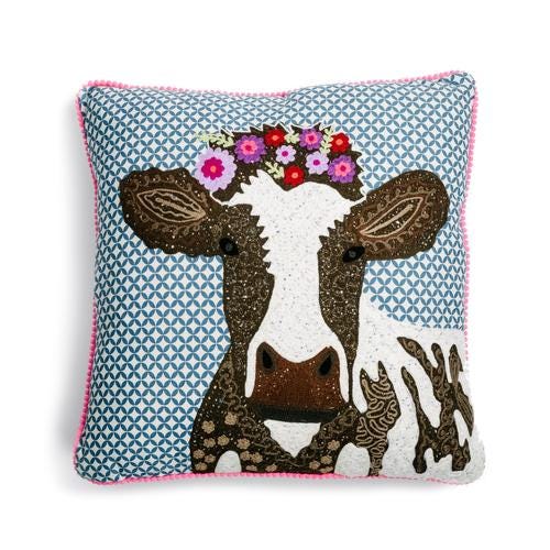 Brown, Organism, Pattern, Bovine, Terrestrial animal, Art, Linens, Creative arts, Fawn, Working animal, 