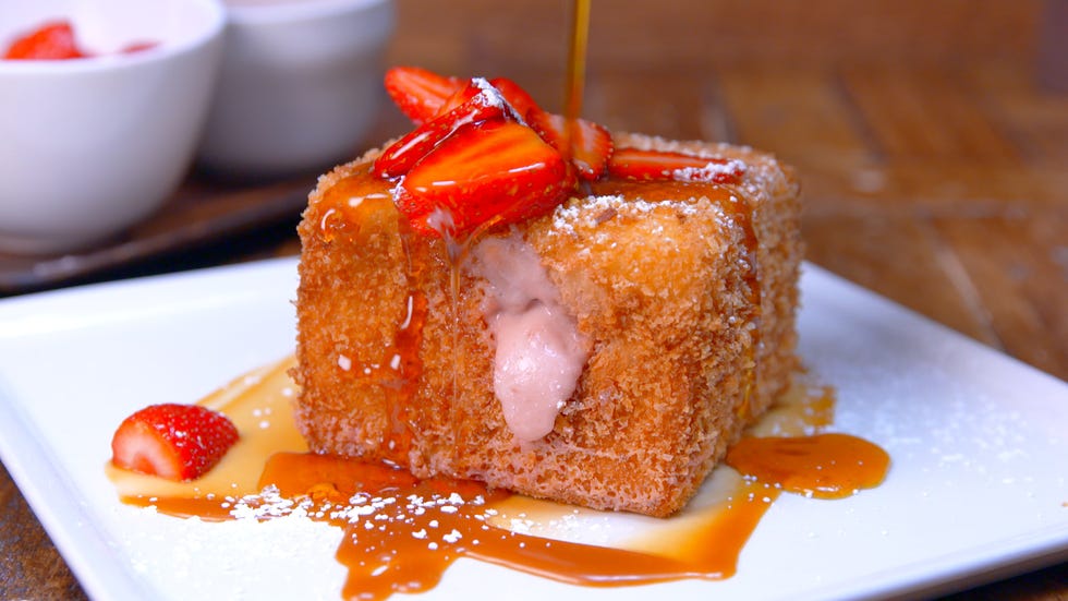delish-stuffed-french-toast-2