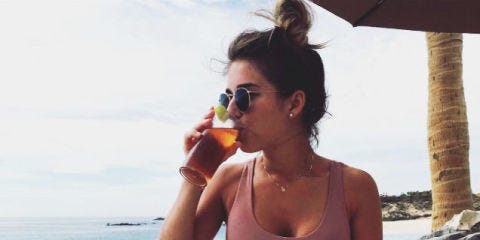 Jessie James Decker "Loose Mommy Skin"