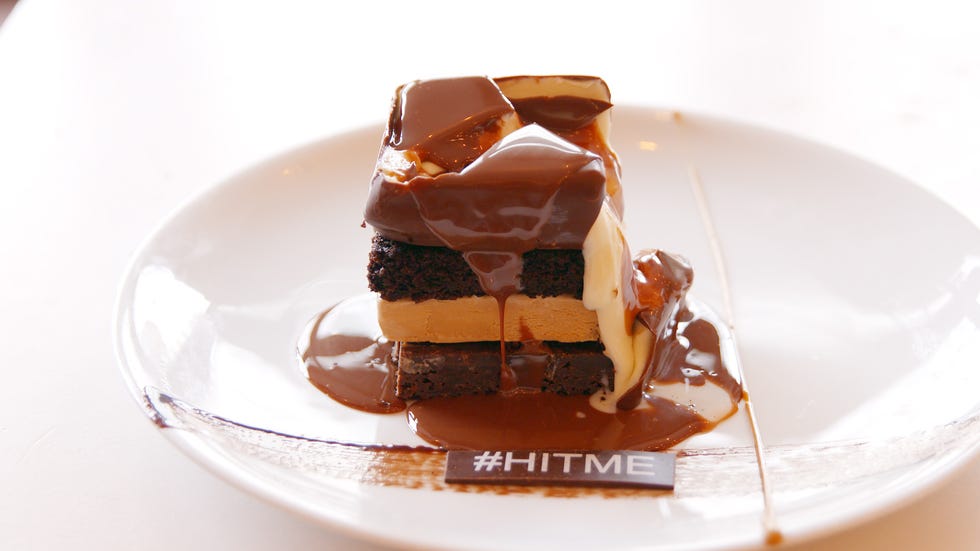 delish-hit-me-cake-1