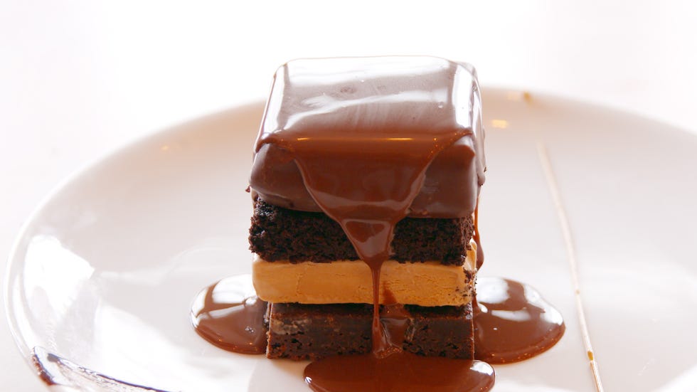 delish-hit-me-cake-2