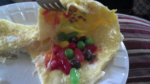 delish-candy-omelette