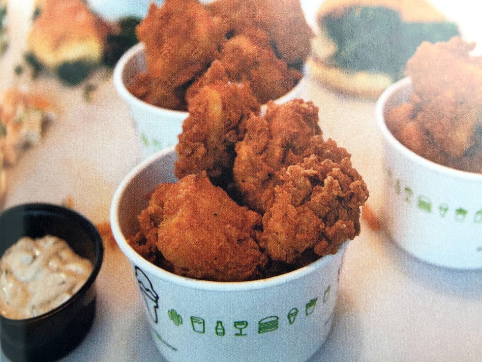 Food, Fried food, Cuisine, Recipe, Dish, Serveware, Finger food, Ingredient, Deep frying, Fast food, 