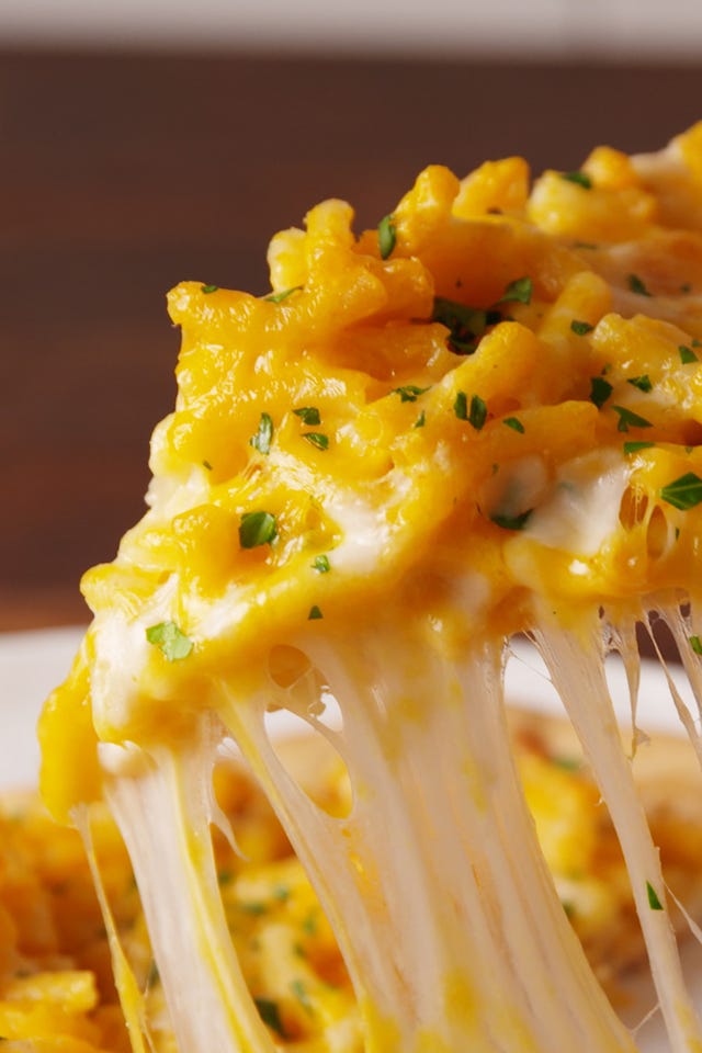 Macaroni and Cheese Pizza
