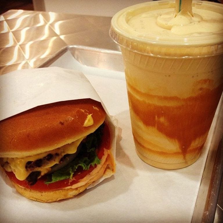 Sandwich, Food, Finger food, Ingredient, Cuisine, Hamburger, Dish, Bun, Breakfast, Drink, 