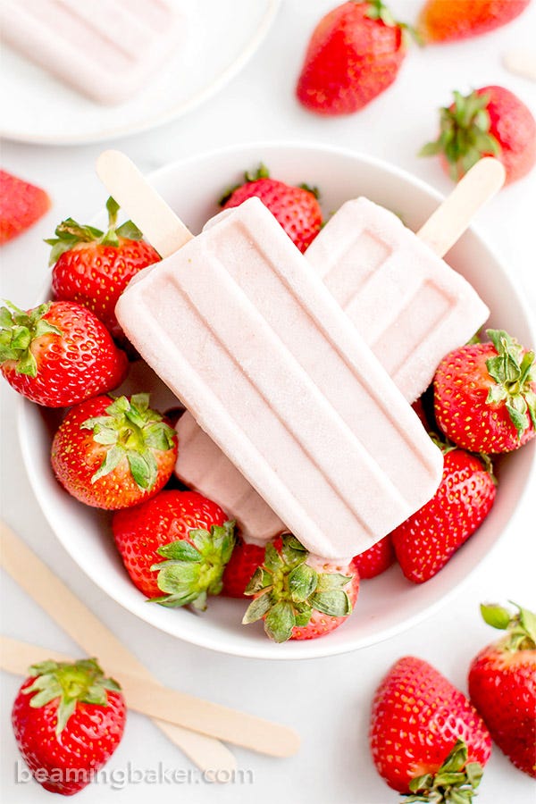 Food, Strawberry, Strawberries, Fruit, Dish, Cream, Ingredient, Frozen dessert, Cuisine, Dairy, 