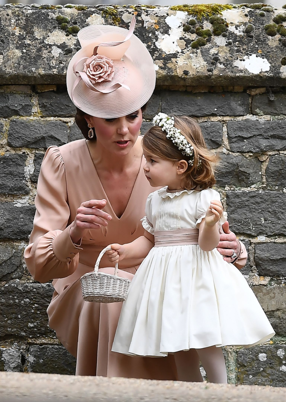 Photograph, Hair accessory, Headpiece, Child, Dress, Fashion, Wedding dress, Bridal clothing, Bridal accessory, Headgear, 