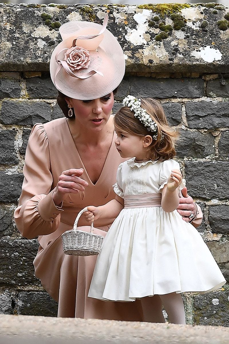 Photograph, Child, Hair accessory, Clothing, Headpiece, Dress, Wedding dress, Fashion, Bridal clothing, Bridal accessory, 